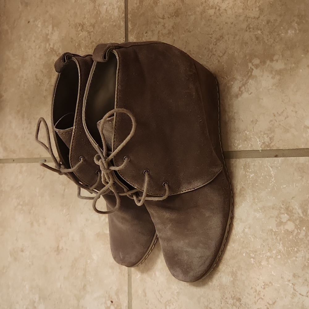 Franco Sarto women's Annabelle Wedge Ankle Boots Size 7.5 Brown